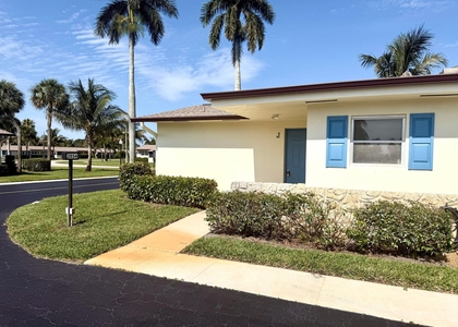 2854 E Crosley Dr Drive E - Photo 1