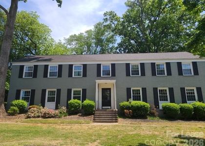 557 Wakefield Drive - Photo 1
