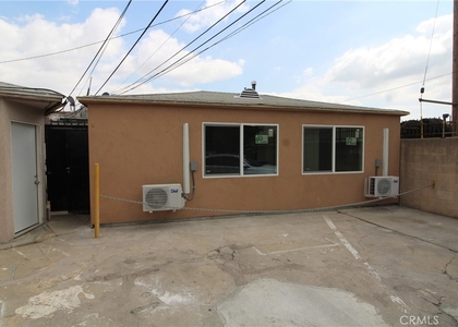 4986 Southern Avenue - Photo 1