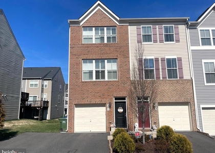 201 Woodstream Circle - Photo 1