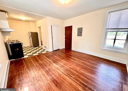 30 W Penn Street - Photo 1