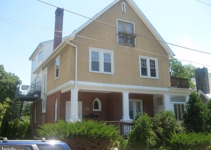 209 Grayling Avenue - Photo 1
