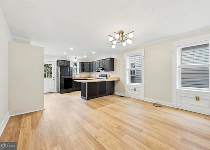 1508 Hancock Street - Photo 1