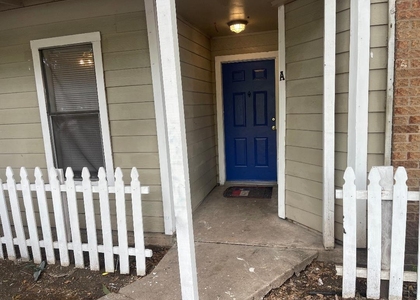 1902 West Loop - Photo 1