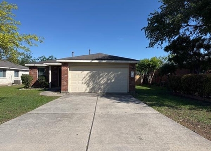 113 Salado Dr - Photo 1
