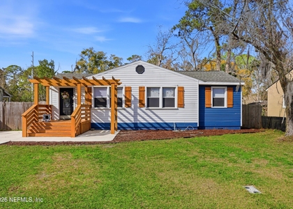 5327 Lexington Avenue - Photo 1