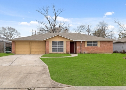 414 Grantham Road - Photo 1