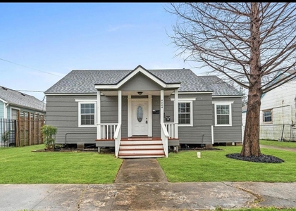 5244 Leeland Street - Photo 1