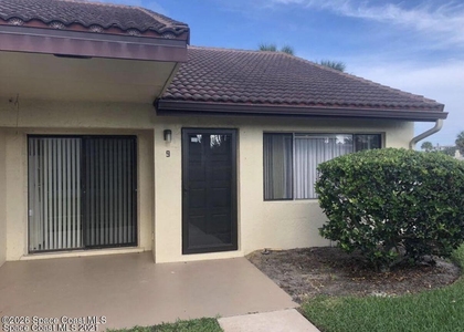 1145 N Shannon Avenue - Photo 1