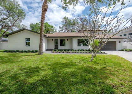 471 W Davis Boulevard - Photo 1