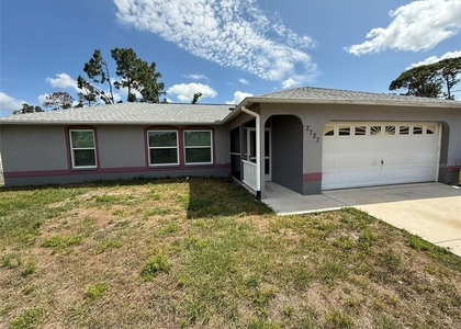 2723 Yacolt Avenue - Photo 1