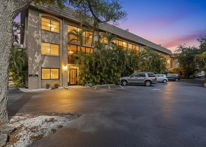 3700 S Osprey Avenue - Photo 1