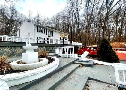 112 Woodbine Street - Photo 1
