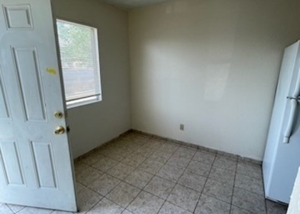 900 H Street - Photo 1