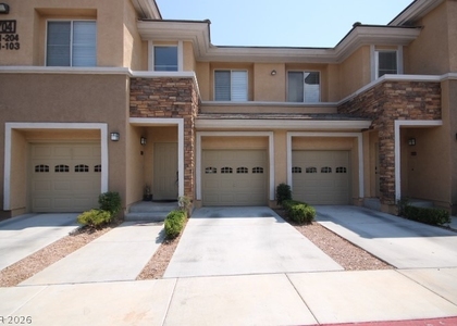 704 Peachy Canyon Circle - Photo 1