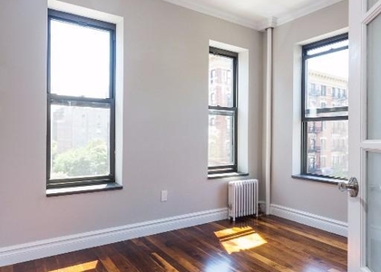 Lexington Ave - Photo 1