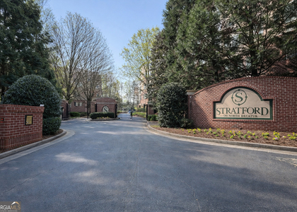 4107 Stratford Commons - Photo 1
