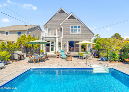 200 Beacon Boulevard - Photo 1
