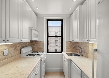 172 East 91st Street - Photo 1