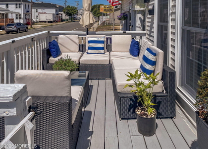 32 Franklin Avenue - Photo 1