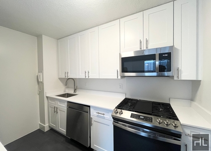 Second Avenue - Photo 1