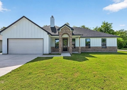 2902 Walnut Street - Photo 1