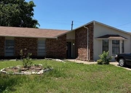 558 Ridgemont - Photo 1
