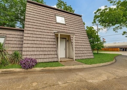 809 E Pioneer Drive - Photo 1