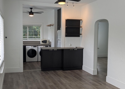 21 Se 11th Avenue - Photo 1