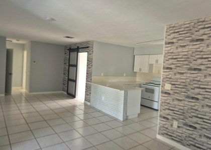 7221 Venetian Street - Photo 1