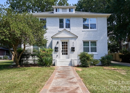 217 Circle Avenue - Photo 1