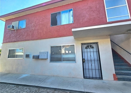 1651 E 42nd Street - Photo 1