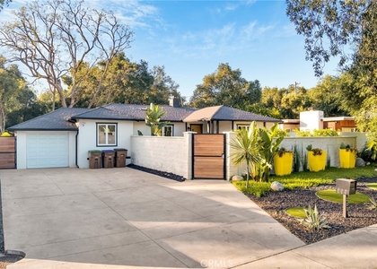 225 E Arrow - Photo 1