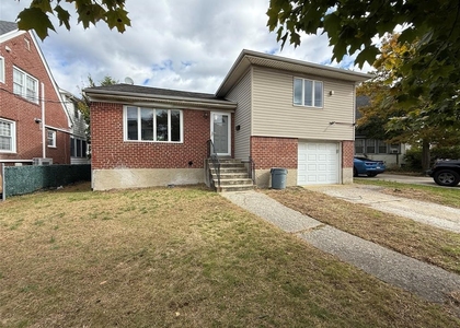 324 Buckingham Road - Photo 1
