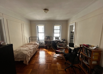 325 W 71st Street - Photo 1
