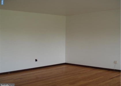 1814 Callowhill Street - Photo 1
