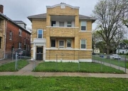 13641 La Salle Boulevard - Photo 1