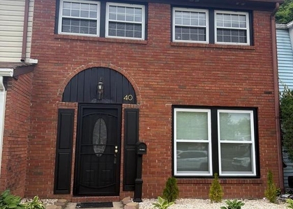 40 Rittenhouse Drive - Photo 1