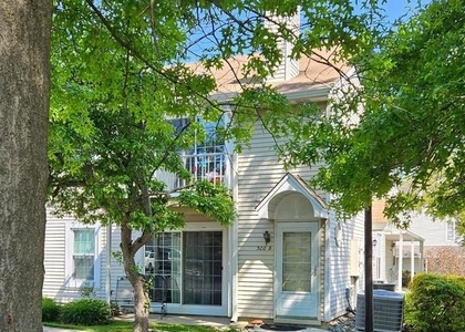 300 Mitten Lane - Photo 1