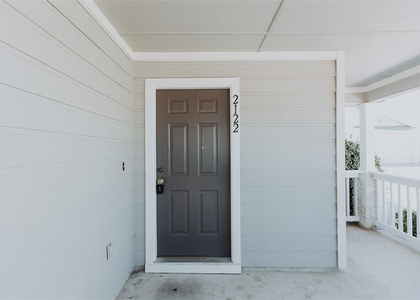 2122 Bluffstone Dr - Photo 1