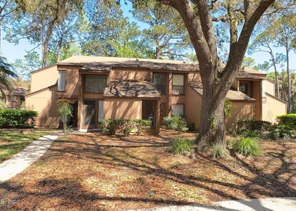 2 Pine Hurst Place - Photo 1