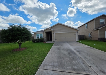 723 Crystal Lakes Drive - Photo 1