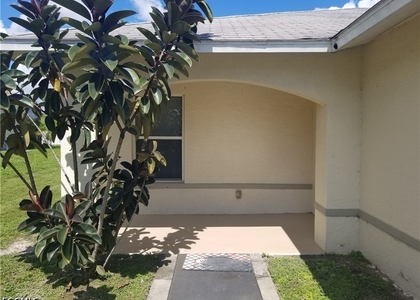 527 Hancock Bridge Parkway - Photo 1
