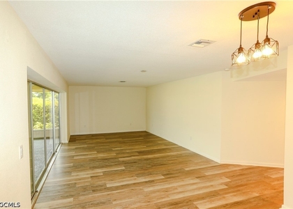5654 Eichen Circle W - Photo 1