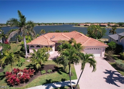 2202 Grove Drive - Photo 1