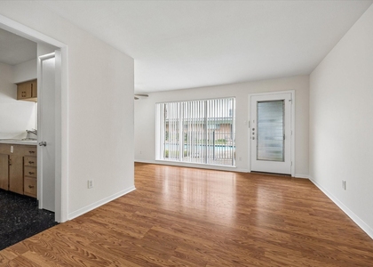 3703 Roseland Street - Photo 1