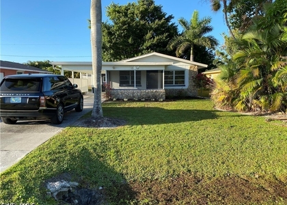 663 100th Avenue N - Photo 1
