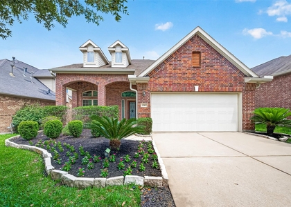 138 S Sawbridge Circle - Photo 1
