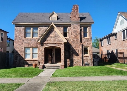 2805 Cleburne Street - Photo 1