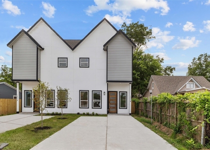 7805 Farnsworth Street - Photo 1